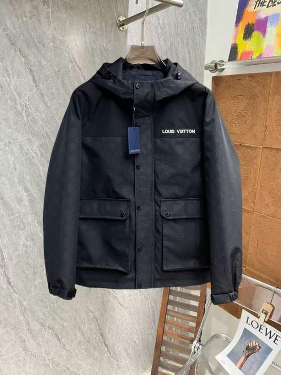 Picture of Louis Vuitton Jackets _SKULVM-3XLxetr3731895